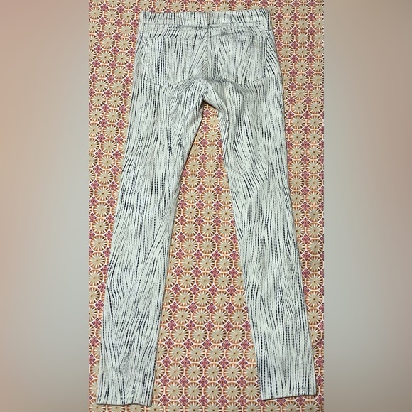 Rag & Bone Riptide Skinny Jeans - Picture 2 of 16